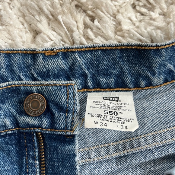 LEVIS - Jean Shorts - Picture 2 of 3